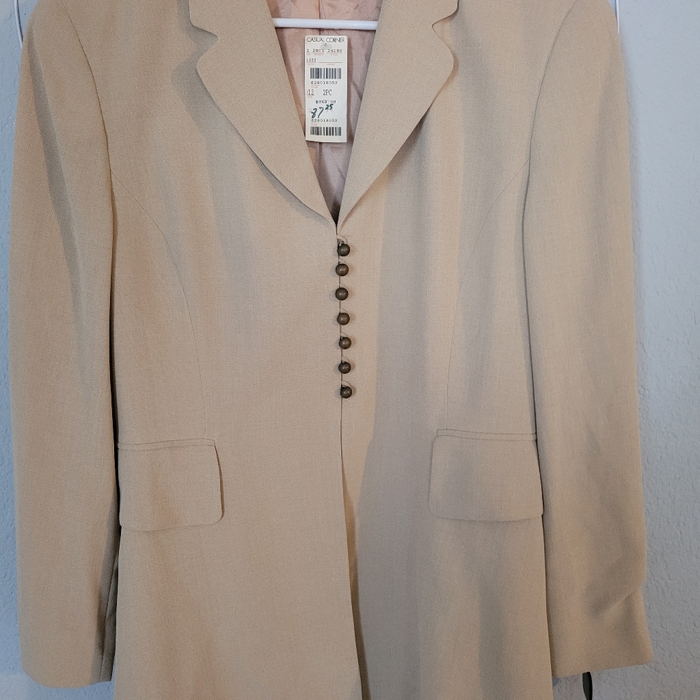Tahari Blazer Suit